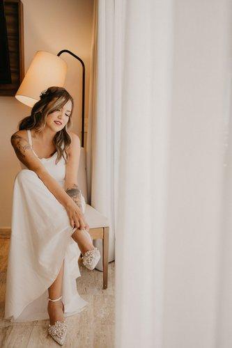 mobile - carousel-hero-element image-4