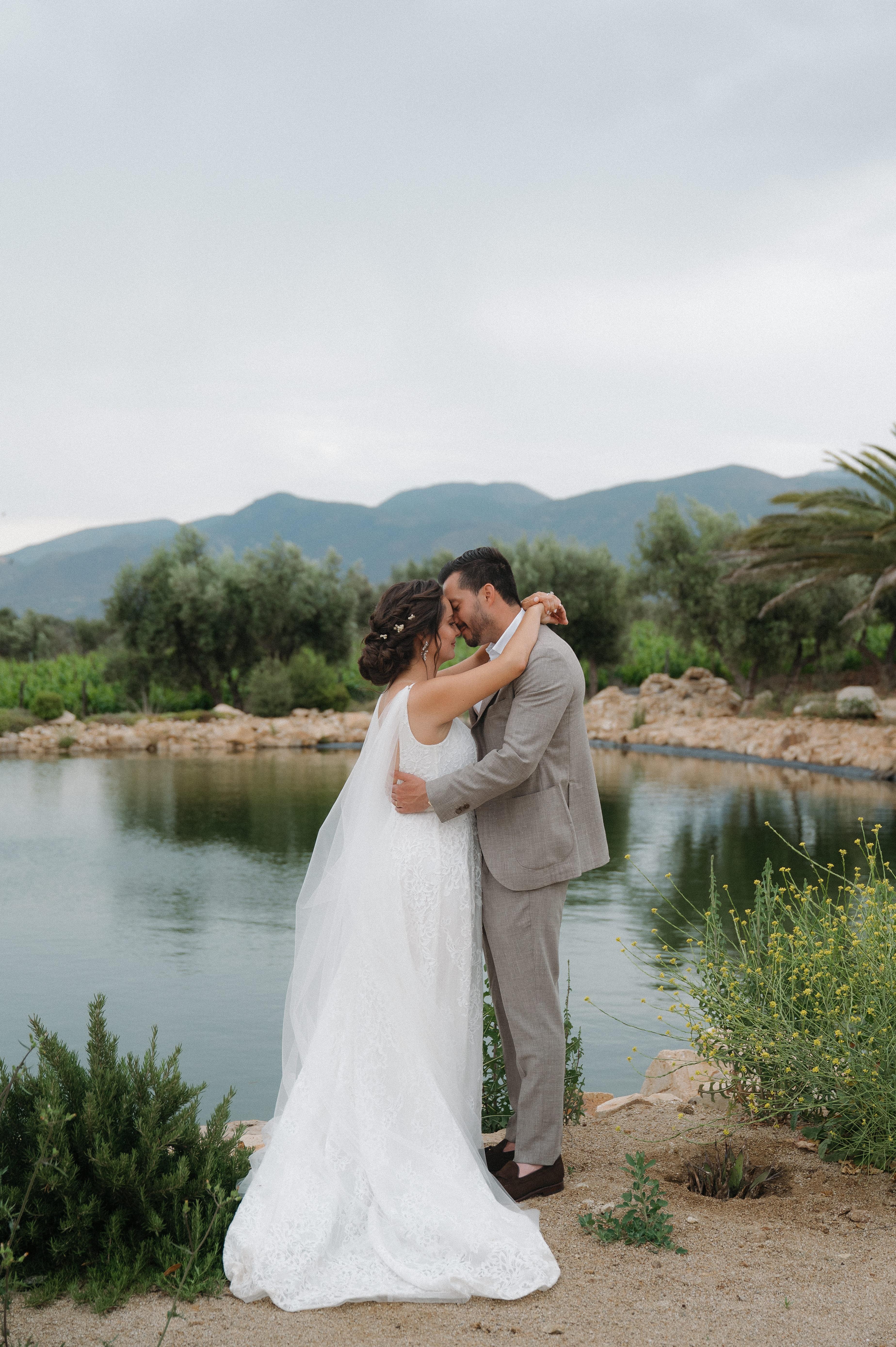 Is a Destination Wedding in Valle de Guadalupe Right for You?