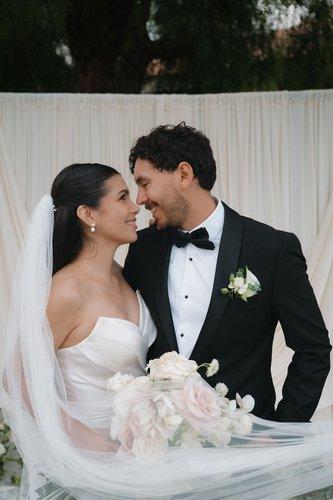 mobile - carousel-hero-element image-1