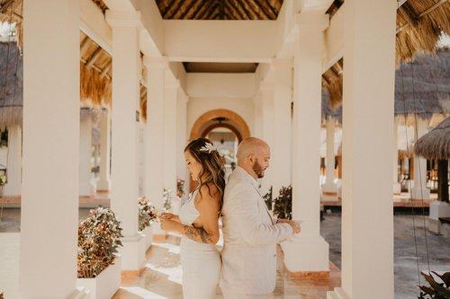 mobile - carousel-hero-element image-7