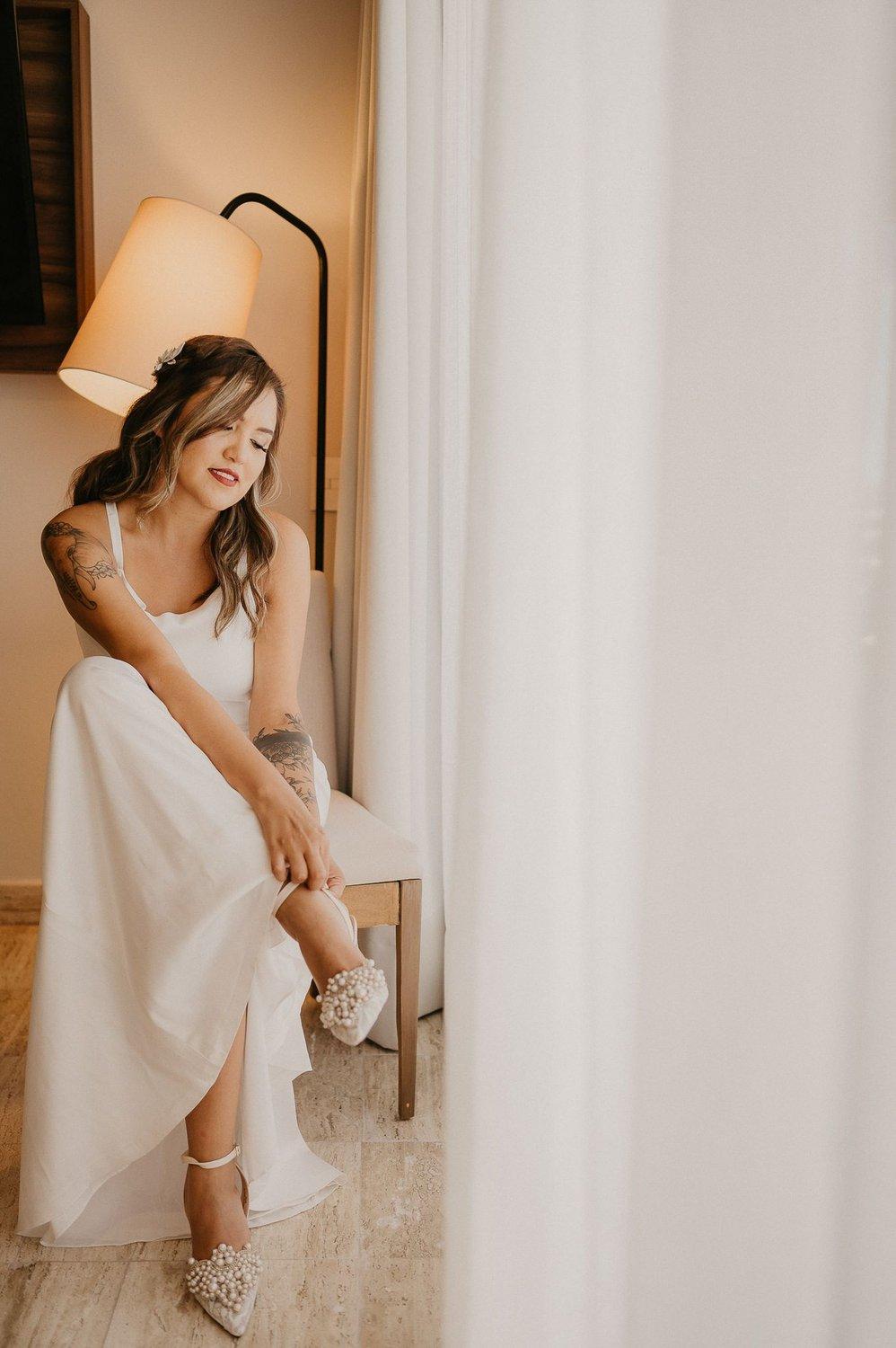 carousel-hero-element image-4