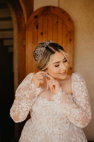 mobile - carousel-hero-element image-4