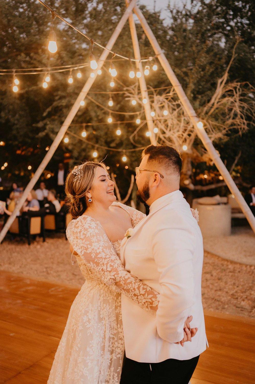 carousel-hero-element image-17