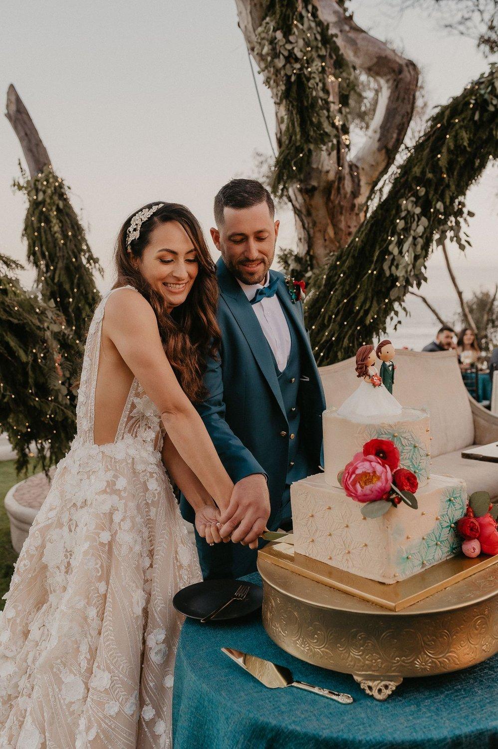 carousel-hero-element image-16