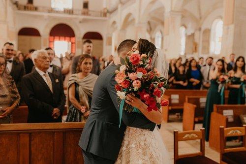 mobile - carousel-hero-element image-12