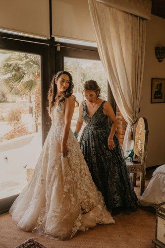 mobile - carousel-hero-element image-5